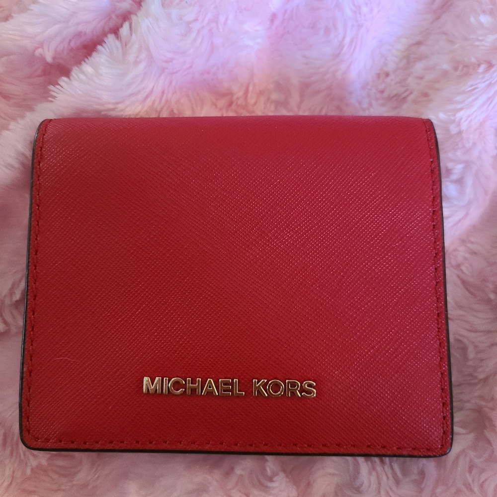 ***NEW*** Michael Kors Wallet